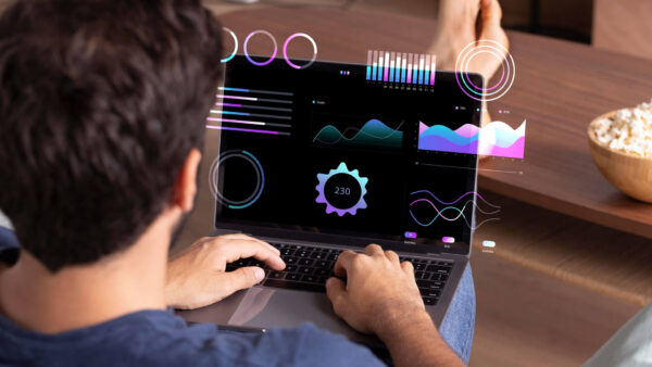 SEO 是什麼？完整解析 SEO 行銷與 2025 最新網站優化技巧